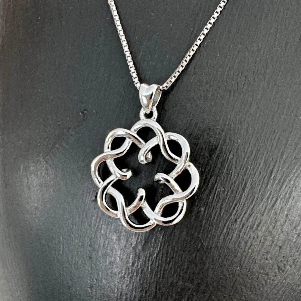 Sterling Silver Celtic Knot Pendant‎ Necklace